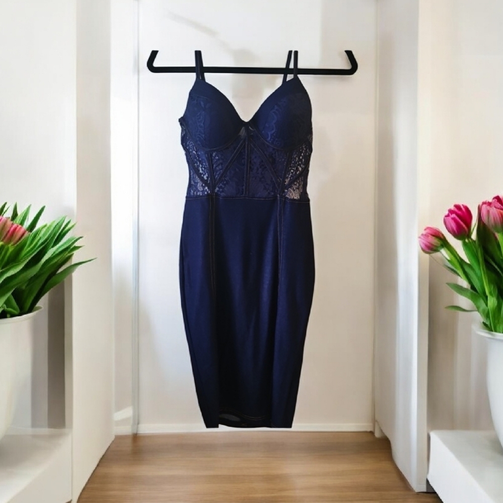 Sexy blue dress by Fashion Nova jean & lace stretchysize Small  navy blue zipper